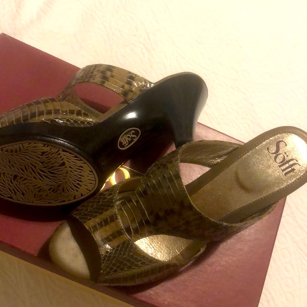 Sofft Capri Snake heel Women Size 9.  New in Box